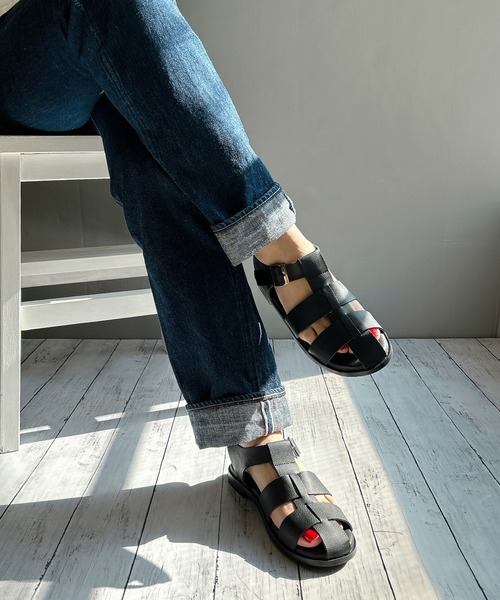 Noubel Voug Relax（ヌーベルヴォーグリラックス）の「ローヒールグルカサンダル（サンダル・レディース・アイボリー/ブラック・LL/S/L/M）」の7枚目の写真