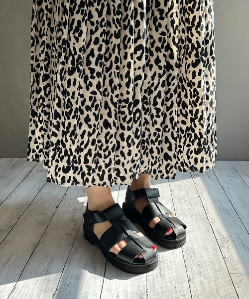 Noubel Voug Relax（ヌーベルヴォーグリラックス）の「ローヒールグルカサンダル（サンダル・レディース・アイボリー/ブラック・LL/S/L/M）」の11枚目の写真