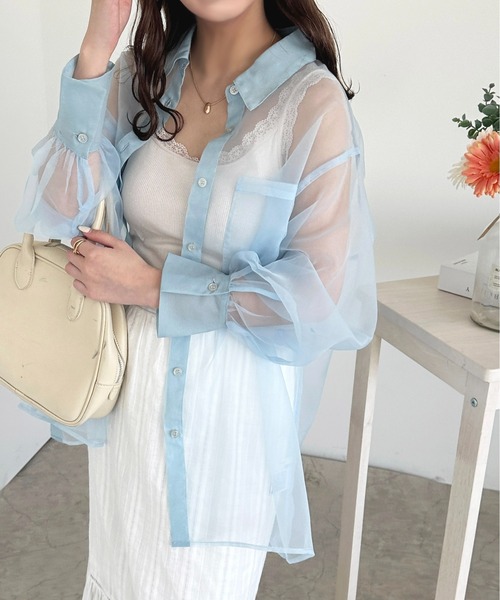 apres jour（アプレジュール）の「オーガンジーシアーシャツ【ZOZOTOWN限定アイテム】（シャツ/ブラウス・レディース・ピンク/ブルー/ブラック・X-LARGE/フリー）」の4枚目の写真