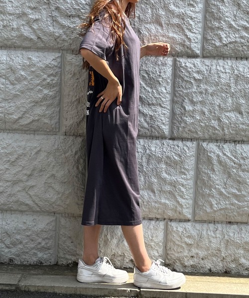 GLAMOROUS JANE(グラマラスジェーン)の「ワッペンバックプリントTシャツワンピース(ワンピース・レディース・杢グレー/カーキ/チャコールグレー/ブラック・FREE)」の19枚目の写真