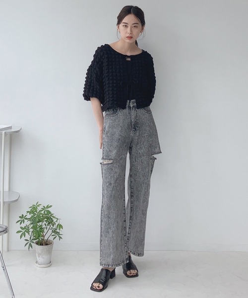 AS KNOW AS plus（アズノゥアズプラス）の「〇サイドスリットダメージデニムパンツ（デニムパンツ・レディース・サックスブルー/ケミカルウォッシュ/ブラック系/グレー系/サックスブルー系・FREE）」の10枚目の写真