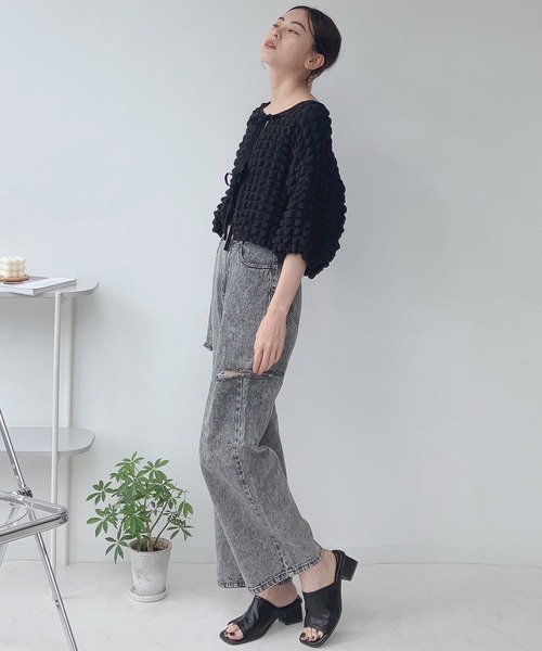 AS KNOW AS plus（アズノゥアズプラス）の「〇サイドスリットダメージデニムパンツ（デニムパンツ・レディース・サックスブルー/ケミカルウォッシュ/ブラック系/グレー系/サックスブルー系・FREE）」の11枚目の写真