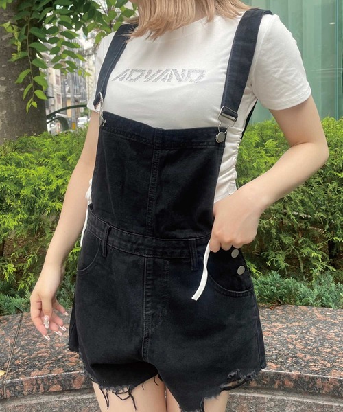 SPIGA(スピーガ)の「カラーデニムショートサロペット(サロペット/オーバーオール・レディース・ブラック/ホワイト/ブルー/ピンク・MEDIUM/SMALL)」の9枚目の写真