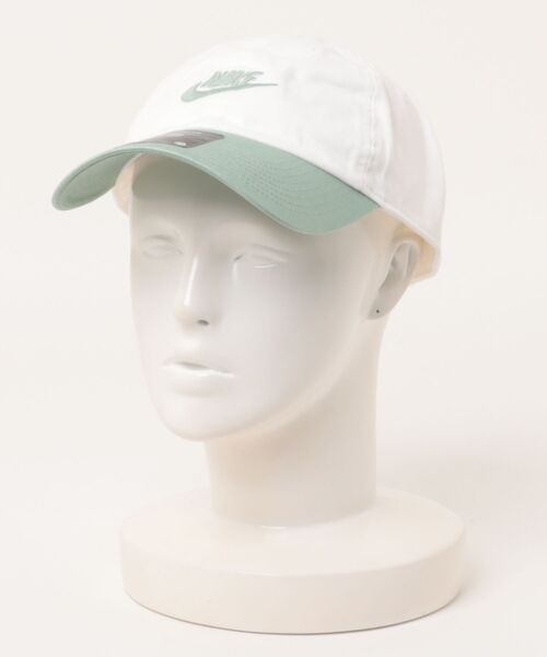 NIKE(ナイキ)の「《NIKEアパレル》クラブ CB FUT WSH L キャップ(キャップ・メンズ・ホワイト×ブラック/ブラック×ホワイト/ブラウン系その他/ブルー系その他/ライトグレー/カーキ/グリーン/ダークネイビー/ピンク系その他/ベージュ系その他/グリーン系その他/ローズ系/ホワイト系その他/ダークブルー/ブルー系その他2/サンドベージュ/ホワイト×グリーン・M/L/S/M/L/XL)」の2枚目の写真