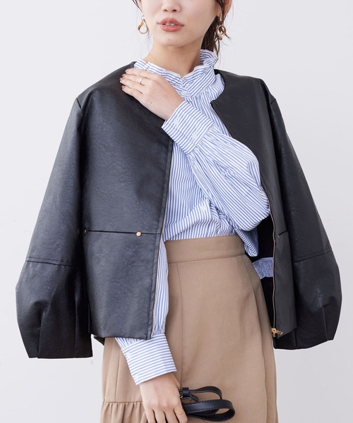 Chez toi（シェトワ）の「袖ボリューム合皮ブルゾン（ブルゾン・レディース・モカ/アイボリー/ブラック・FREE）」の7枚目の写真