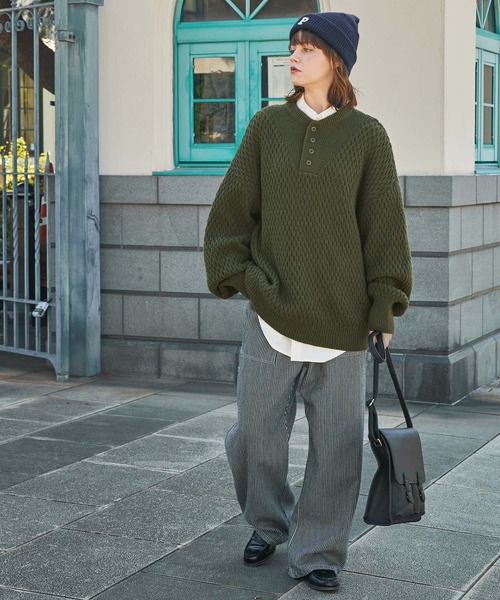 MONO-MART LADY'S（モノマートレディース）の「サーマル編みニットヘンリーネックミリタリージープセーター（ニット/セーター・レディース・カーキ/ネイビー/アイボリー/ブラウン/チャコールグレー/杢グレー/グレイッシュベージュ/ブラック/レッド・FREE）」の12枚目の写真