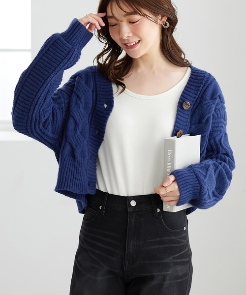 CHAN ME（チャンミ）の「【吸湿発熱・静電気防止・抗菌防臭】あったか裏起毛トップス(Uネック)（Tシャツ/カットソー・レディース・ホワイト/ベージュ/ブラック/チャコール・LARGE/MEDIUM/X-LARGE）」の2枚目の写真