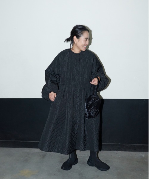 emmi（エミ）の「【emmi atelier】金子綾 コラボキルティングコート（その他アウター・レディース・ブラック/ホワイト・0/1）」の3枚目の写真