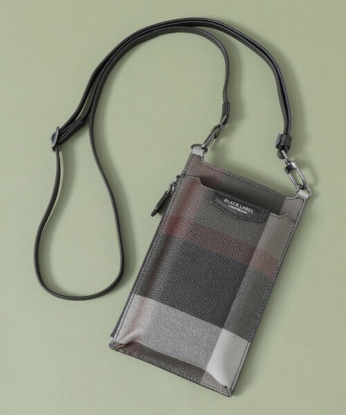 BLACK LABEL CRESTBRIDGE(ブラックレーベル・クレストブリッジ)の「【WEB限定】クレストブリッジチェックPVCスマートフォンショルダーケース(スマホケース/カバー・メンズ・ベージュ系その他7/ブラック・FREE)」の18枚目の写真