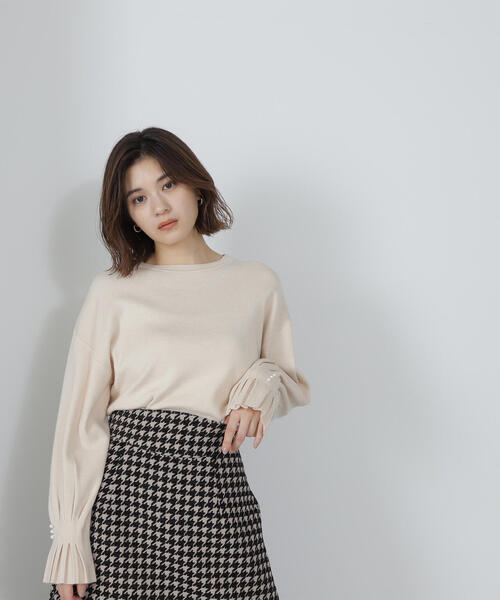 NATURAL BEAUTY BASIC(ナチュラルビューティーベーシック)の「◇パールタックスリーブニット(ニット/セーター・レディース・ピンク/ブラック/オフホワイト・FREE)」の17枚目の写真