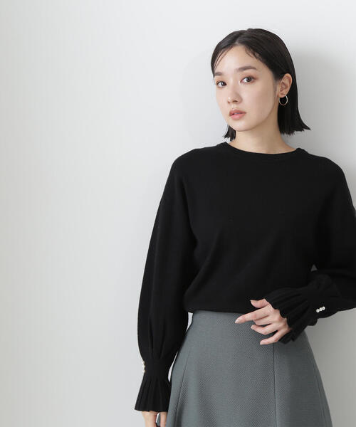 NATURAL BEAUTY BASIC(ナチュラルビューティーベーシック)の「◇パールタックスリーブニット(ニット/セーター・レディース・ピンク/ブラック/オフホワイト・FREE)」の2枚目の写真