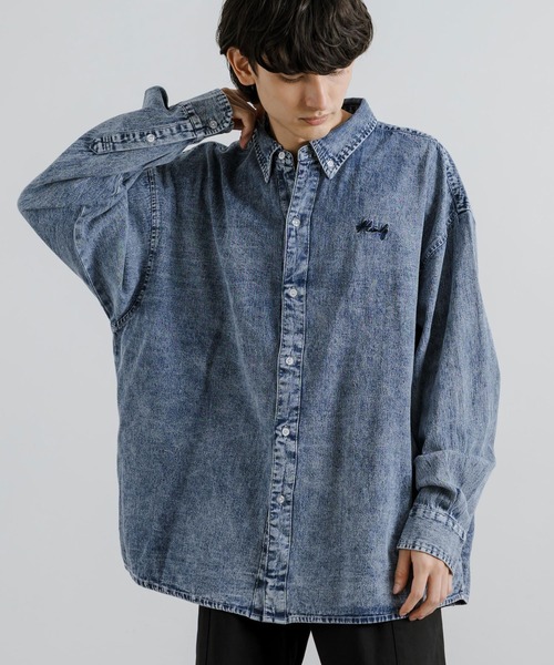 Rocky Monroe（ロッキーモンロー）の「オーバーサイズ 6ozデニム ワンポイント刺繍ルーズシャツ（シャツ/ブラウス・メンズ・ブラック/ライトブラック/ケミカルウォッシュ・M/L）」の3枚目の写真