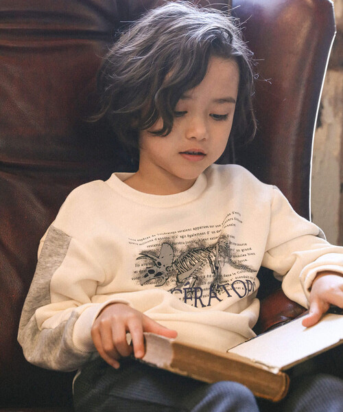 BeBe（ベベ）の「ベア裏毛恐竜標本トレーナー(80~150cm)（スウェット・キッズ・オフホワイト/グリーン/イエロー・90cm/100cm/130cm/120cm/140cm/110cm/80ｃｍ/150cm）」の6枚目の写真