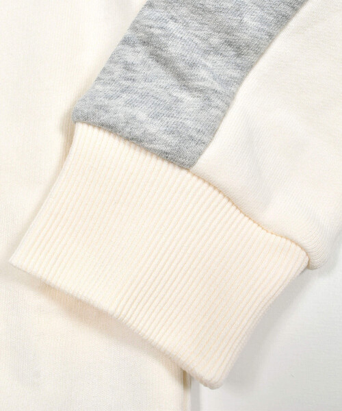 BeBe（ベベ）の「ベア裏毛恐竜標本トレーナー(80~150cm)（スウェット・キッズ・オフホワイト/グリーン/イエロー・90cm/100cm/130cm/120cm/140cm/110cm/80ｃｍ/150cm）」の19枚目の写真