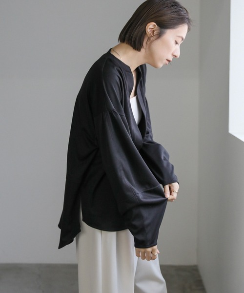 select MOCA（セレクトモカ）の「キーネックランタンスリーブプルオーバー（Tシャツ/カットソー・レディース・ブラック/ベージュ・FREE）」の9枚目の写真