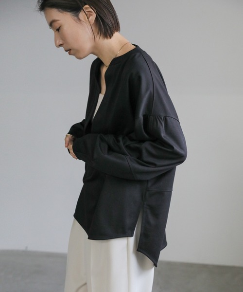 select MOCA（セレクトモカ）の「キーネックランタンスリーブプルオーバー（Tシャツ/カットソー・レディース・ブラック/ベージュ・FREE）」の11枚目の写真