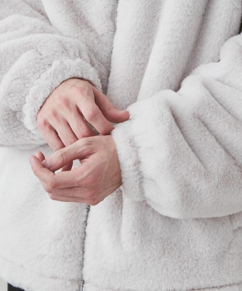 LUCY（ルーシー）の「LUCY/フェイクファー ZIPブルゾン（ブルゾン・メンズ・アイボリー/ブラック・MEDIUM/LARGE）」の7枚目の写真