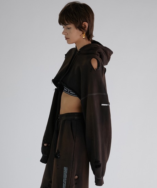 PRANK PROJECT（プランクプロジェクト）の「スプレーダイショートスウェットフーディ / Spray Dyed Short Hoodie（パーカー・レディース・ブラック/ネイビー/ホワイト・FREE）」の17枚目の写真