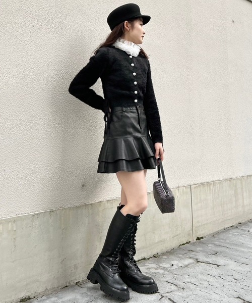 新品⭐︎Narcissus ナルシス レザーミニスカート スカラップ Narcissus（ナルシス）の「【Narcissus】レザーフリルミニ