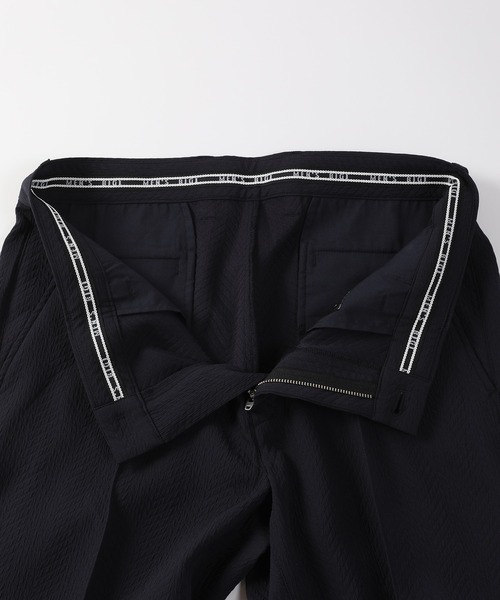 MEN'S BIGI（メンズビギ）の「ヘリンボーンストレッチパンツ（スラックス・メンズ・ブラック/ネイビー・01/02/03/04）」の15枚目の写真