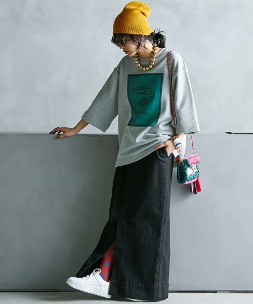 GEVS.（ジェイヴィス）の「＜大きいサイズ＞ フロントジップデニムマキシタイトスカート GEVS.（スカート・レディース・ブラック系/ホワイト系・L/LL/3L/4L/5L）」の16枚目の写真