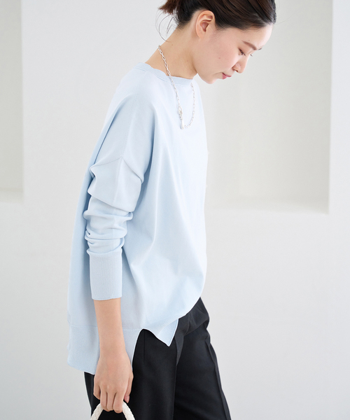 IENA（イエナ）の「コットンストレッチ NEOワイド長袖プルオーバー（ニット/セーター・レディース・ライトグレー/ネイビー/ピンク系その他/ホワイト/サックスブルー・FREE）」の4枚目の写真
