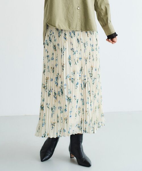 【セール】サテンプリントランダムプリーツスカート（スカート）｜le.coeur blanc（ルクールブラン）