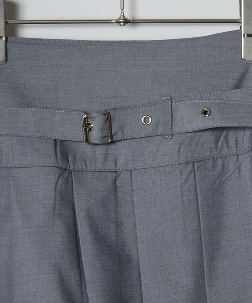 Chick（チック）の「BELT PLEATS MINI SKIRT / ベルトプリーツミニスカート（スカート・レディース・チャコールグレー/ブラック系その他/グレー系その他/ブラック/ライトグレー・M/S/XS）」の7枚目の写真