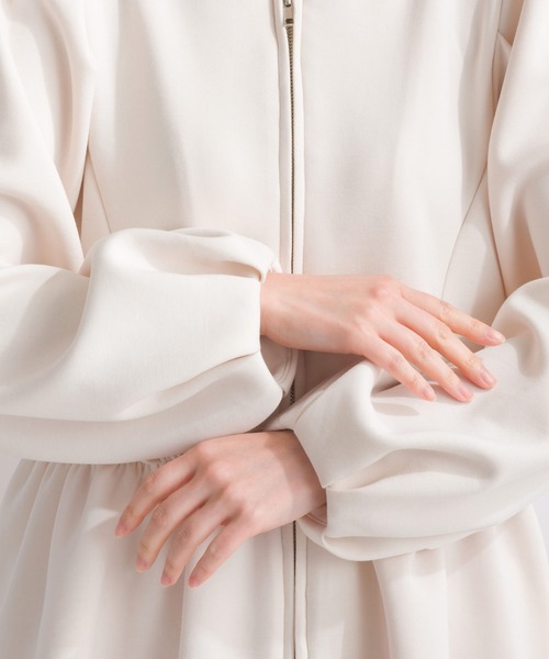 PICCIN（ピッチン）の「【WEB限定】スポンジリバーフリル切替えブルゾン（ブルゾン・レディース・オフホワイト/ブラック・M/L/S）」の21枚目の写真