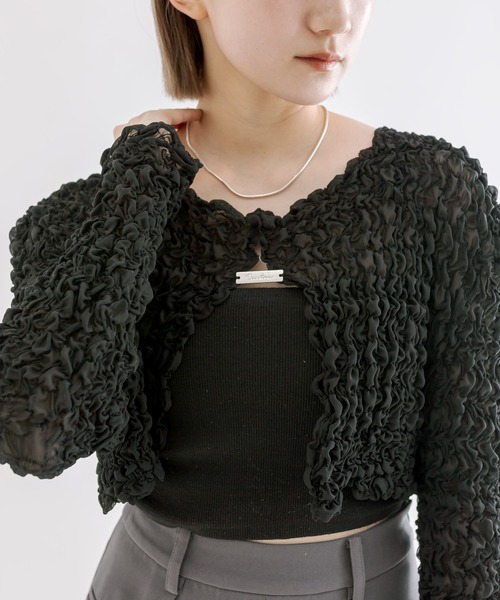 mline（エムライン）の「[mline]シャーリングプレートボレロ（シャツ/ブラウス・レディース・アイボリー/グリーン/ピンク/ブラック・FREE）」の2枚目の写真