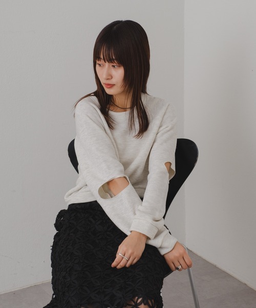 Kastane（カスタネ）の「【2024SSアイテム】カットアウト裏毛スウェット（スウェット・レディース・グレー/アイボリー・FREE）」の14枚目の写真