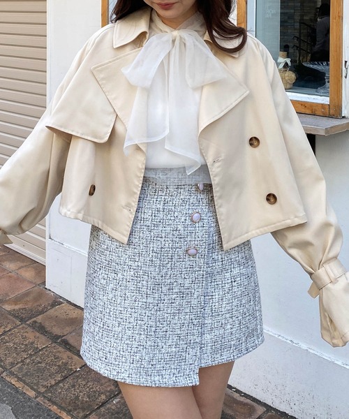 INGNI(イング)の「ショート丈トレンチコート(トレンチコート・レディース・ライトベージュ/ベージュ・M)」の13枚目の写真