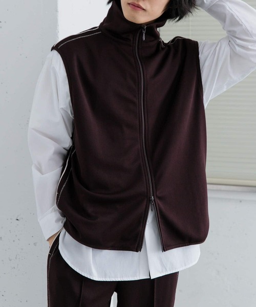 SENSE OF PLACE by URBAN RESEARCH(センスオブプレイスバイアーバンリサーチ)の「トラックジャージラインベスト(ベスト・メンズ・ブラック/ブラウン・MEDIUM/LARGE)」の2枚目の写真