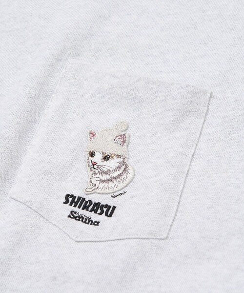 FREAK'S STORE（フリークスストア）の「SAUVENIR/サウベニア SAUVENIR×にぼしら/別注 SAUVENIR SHIRASU ショートスリーブポケットTシャツ/しらす（Tシャツ/カットソー・メンズ・グレー/ブラック/ホワイト・SMALL/MEDIUM/LARGE）」の3枚目の写真