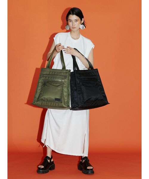 UN3D.（アンスリード）の「TRAPEZE NYLON BAG / トラピーズ