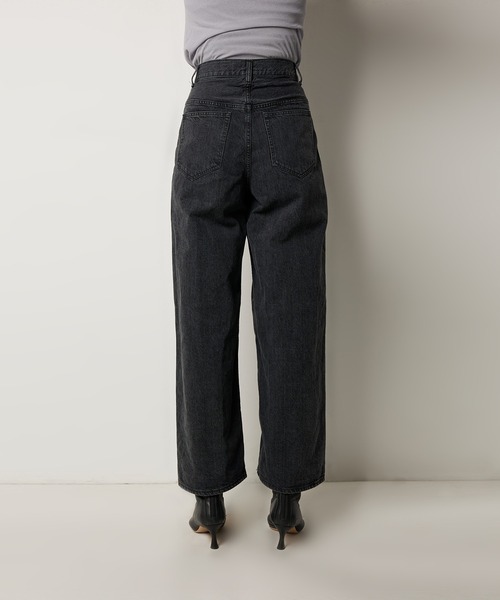 LE CIEL BLEU（ルシェルブルー）の「フロントタックワイドデニムパンツ / Front Tuck Wide Denim Pants（デニムパンツ・レディース・ブラック・38/36/34）」の3枚目の写真