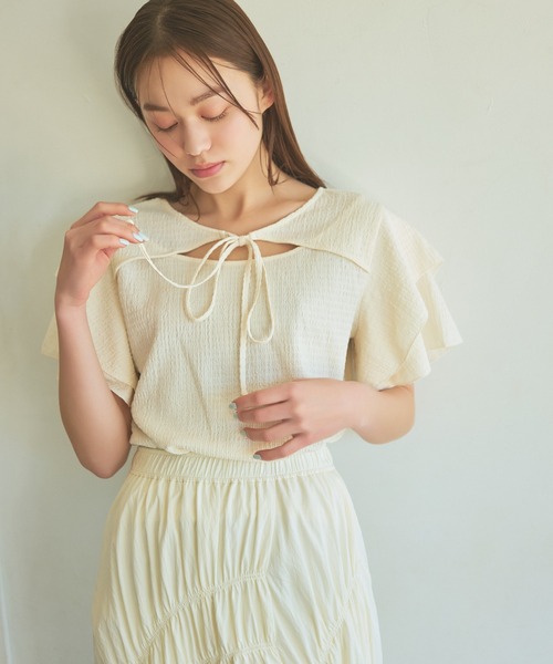 mysty woman（ミスティウーマン）の「リボンシャーリングプルオーバー　121027（Tシャツ/カットソー・レディース・ライトグリーン/オフホワイト/ブラック・FREE）」の5枚目の写真