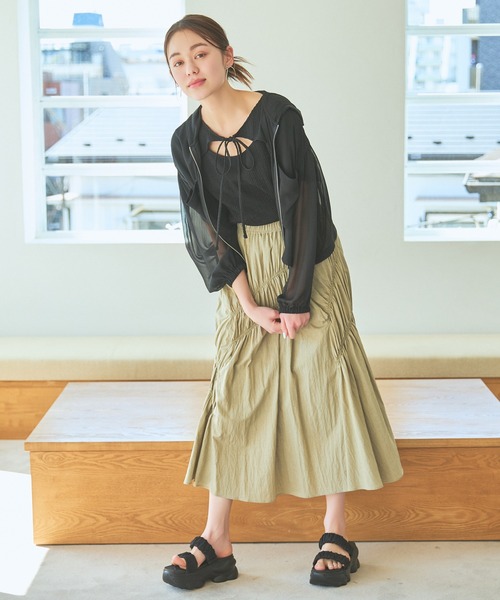 mysty woman（ミスティウーマン）の「リボンシャーリングプルオーバー　121027（Tシャツ/カットソー・レディース・ライトグリーン/オフホワイト/ブラック・FREE）」の7枚目の写真