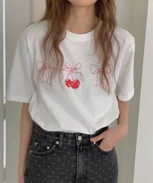LYEON（リヨン）の「リボン×チェリープリントTシャツ（Tシャツ/カットソー）」