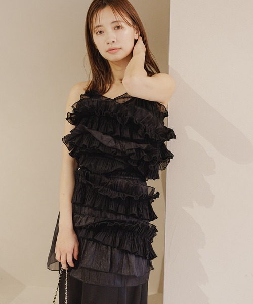mysty woman（ミスティウーマン）の「フリルボリュームキャミ　120999（キャミソール・レディース・アイボリー/ブラック・FREE）」の2枚目の写真