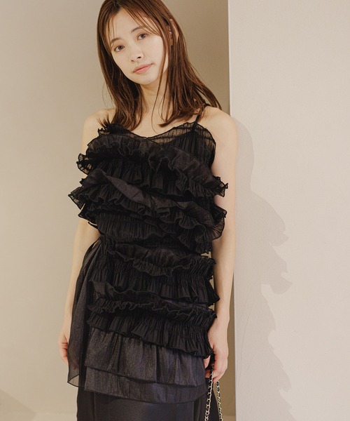 mysty woman（ミスティウーマン）の「フリルボリュームキャミ　120999（キャミソール・レディース・アイボリー/ブラック・FREE）」の4枚目の写真