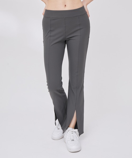 NERGY（ナージー）の「【UV & 水陸両用】リブフレアパンツ（カーゴパンツ・レディース・ブラック/カーキ/チャコールグレー・S/M）」の6枚目の写真