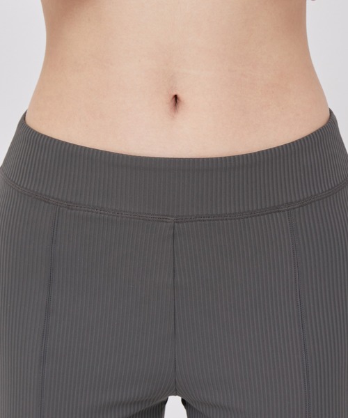 NERGY（ナージー）の「【UV & 水陸両用】リブフレアパンツ（カーゴパンツ・レディース・ブラック/カーキ/チャコールグレー・S/M）」の14枚目の写真