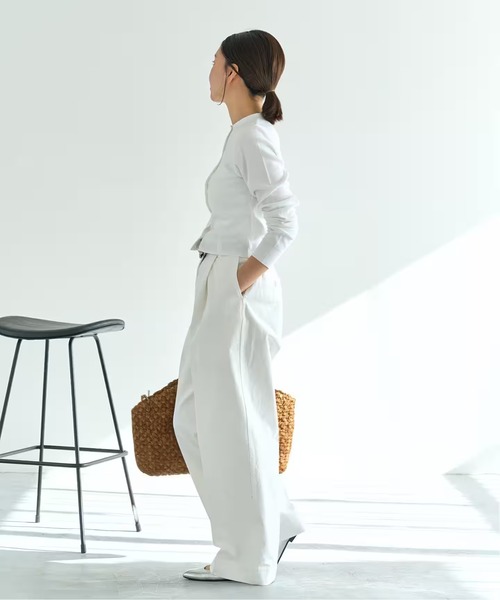 IENA（イエナ）の「《追加》チノタックワイドパンツ（チノパンツ・レディース・ベージュ/ホワイト・38/36/34）」の3枚目の写真