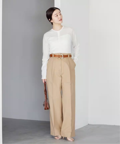 IENA（イエナ）の「《追加》チノタックワイドパンツ（チノパンツ・レディース・ベージュ/ホワイト・38/36/34）」の6枚目の写真