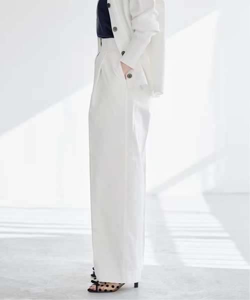 IENA（イエナ）の「《追加》チノタックワイドパンツ（チノパンツ・レディース・ベージュ/ホワイト・38/36/34）」の11枚目の写真