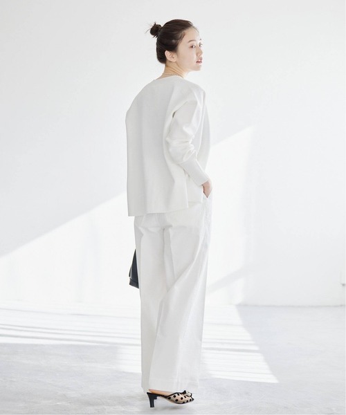 IENA（イエナ）の「《追加》チノタックワイドパンツ（チノパンツ・レディース・ベージュ/ホワイト・38/36/34）」の17枚目の写真