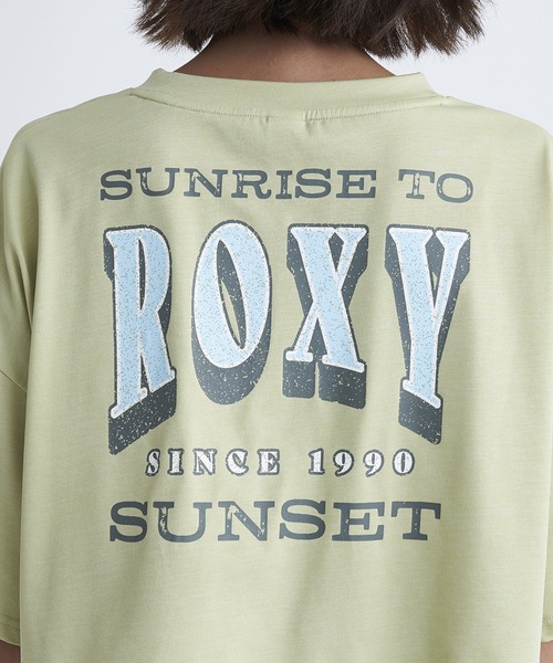 ROXY(ロキシー)の「SUNRISE TO SUNSET TE/ロキシーショート丈バックプリント半袖ラッシュガード(水着)(ラッシュガード・レディース・ブラック/ホワイト/グリーン・LARGE/MEDIUM/SMALL)」の6枚目の写真