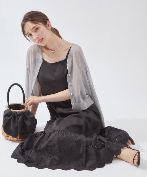 couture brooch（クチュールブローチ）の「◆新色＆追加入荷【冷房対策・日焼け対策にも◎】LEVITA／ダブルパール調釦ドロップカーディガン（カーディガン/ボレロ・レディース・オフホワイト/ブラック/ピンク/ライトグレー/ブラウン系その他/ライトイエロー系・38/42）」の16枚目の写真