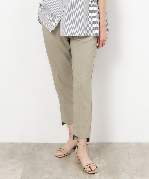 OPAQUE.CLIP（オペークドットクリップ）の「◆セットアップ対応 前後差ヘムテーパードパンツ　ストレッチリネンライク【UVケア/洗濯機洗い可】（その他パンツ・レディース・ブラック/グレー・38/40/42）」の21枚目の写真